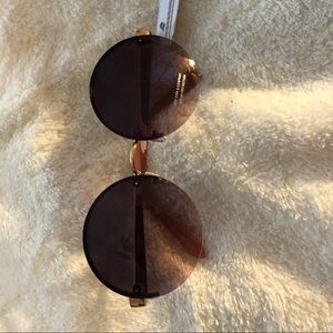Rose gold round sunnies